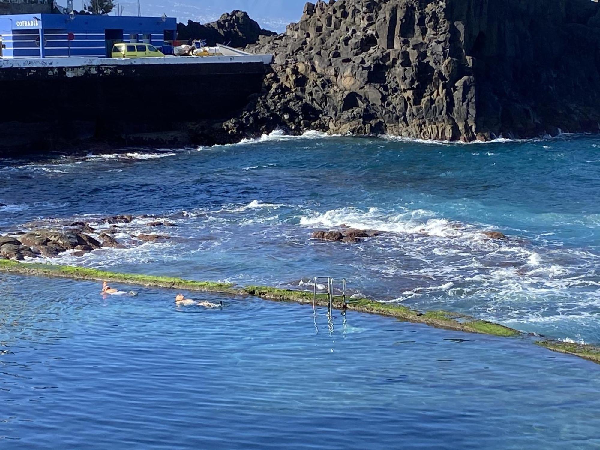 El Pris Manolo Pris En El Mar Teide Con Piscina Natural מראה חיצוני תמונה